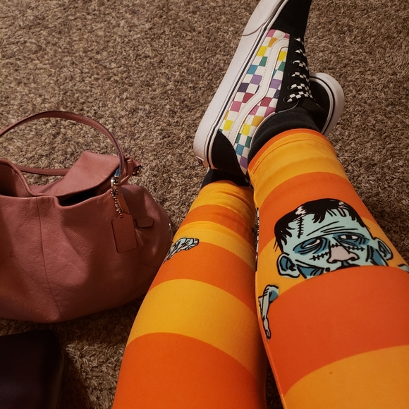 Meet your Posher, Kelli - Picture 3 of 10